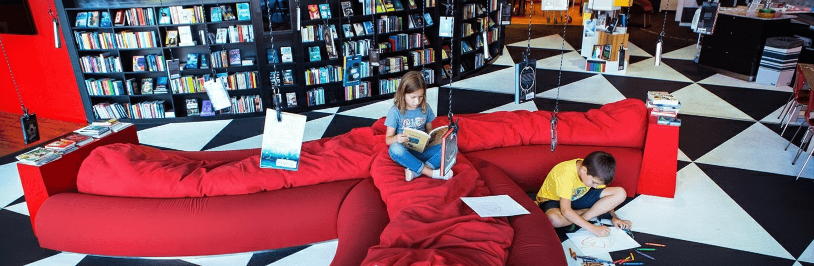 Pyssel på TioTretton biblioteket